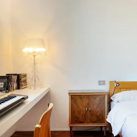 Rock 'n' Pop House Apartment